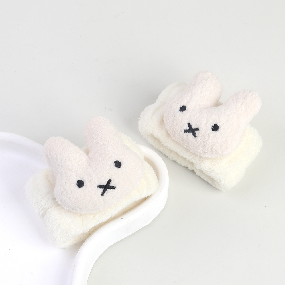 Muñequera de Conejo Miffy con  - Cleanser Face reseña y precio
